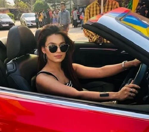 Naina Singh With Her Car