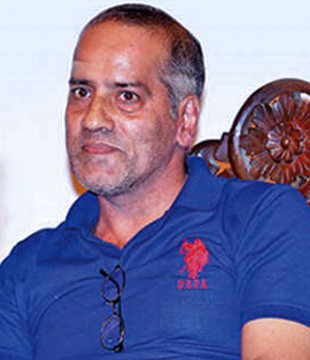 Nawal Shukla as Yogesh Dubey