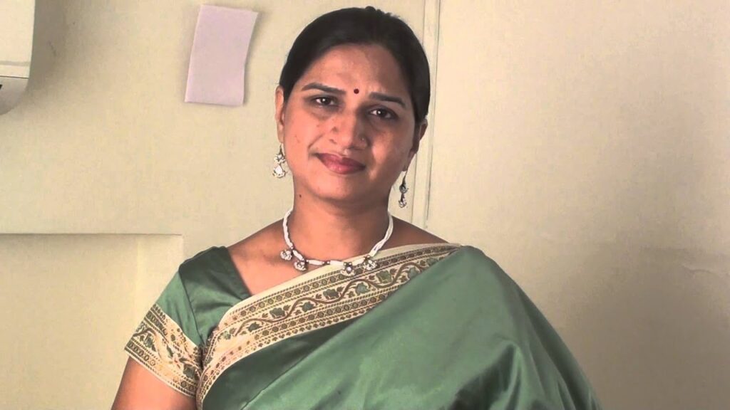 Neetu Pandey as Anand’s mother