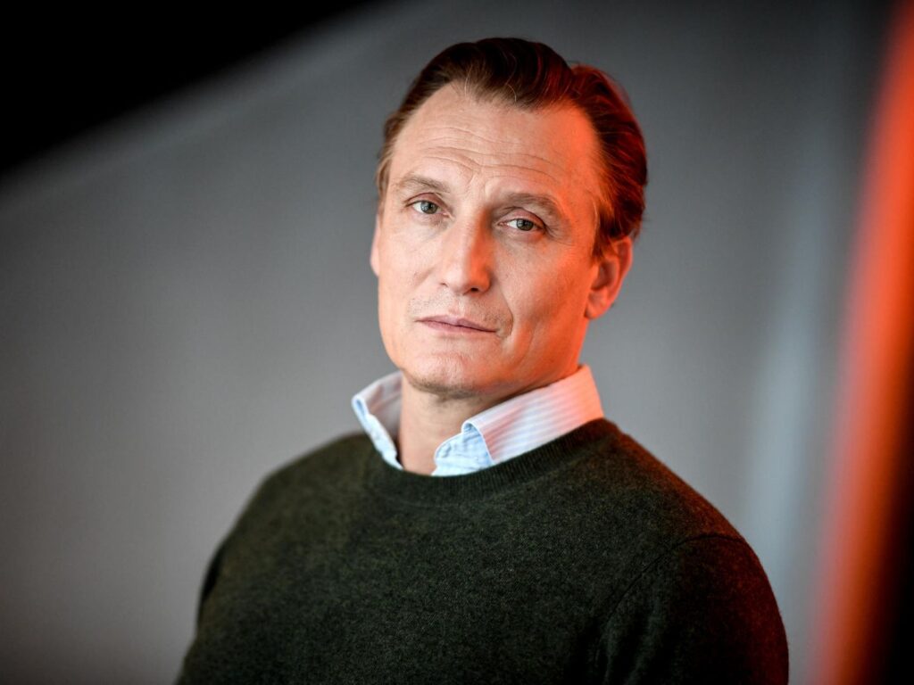 Oliver Masucci as Moses