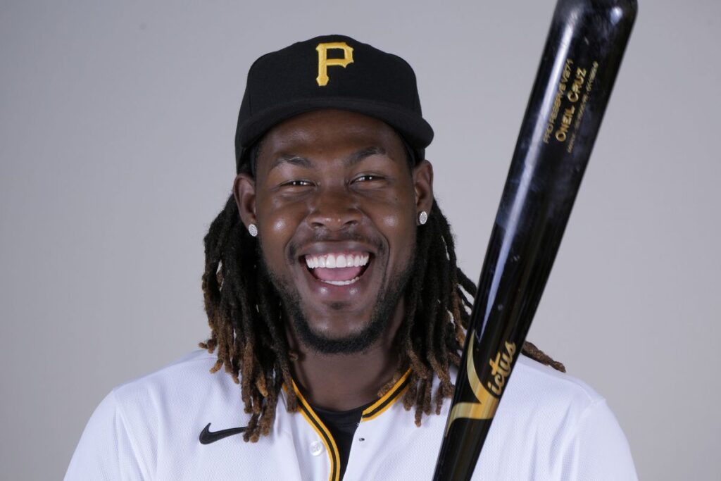 Oneil Cruz Biography, Height, Weight, Age, Stats, Wife, Salary, Net Worth & More