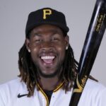 Oneil Cruz Biography Height Weight Age Stats Wife Salary Net Worth More 2