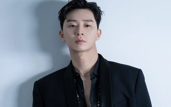 Park Seo-joon as Lee Young-joon / Lee Sung-hyeon