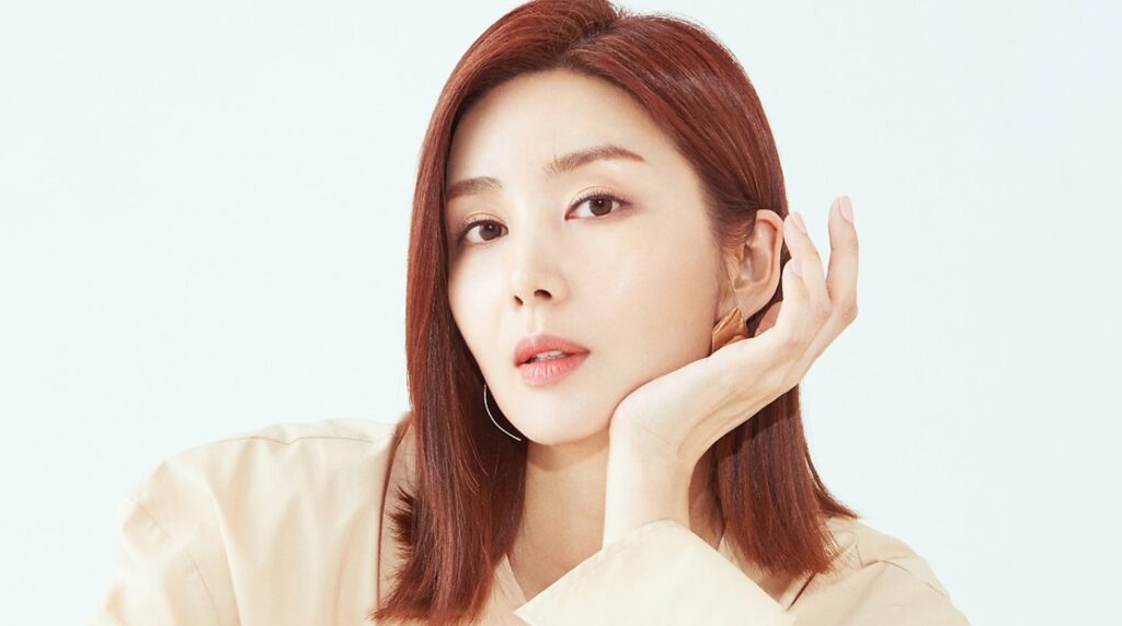 Park Sol-mi as Oh Chae-rin