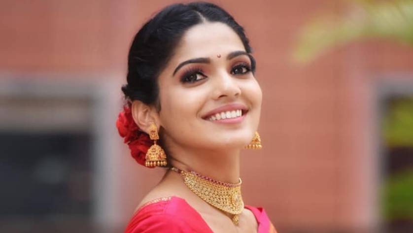 Pooja Sawant as Padma