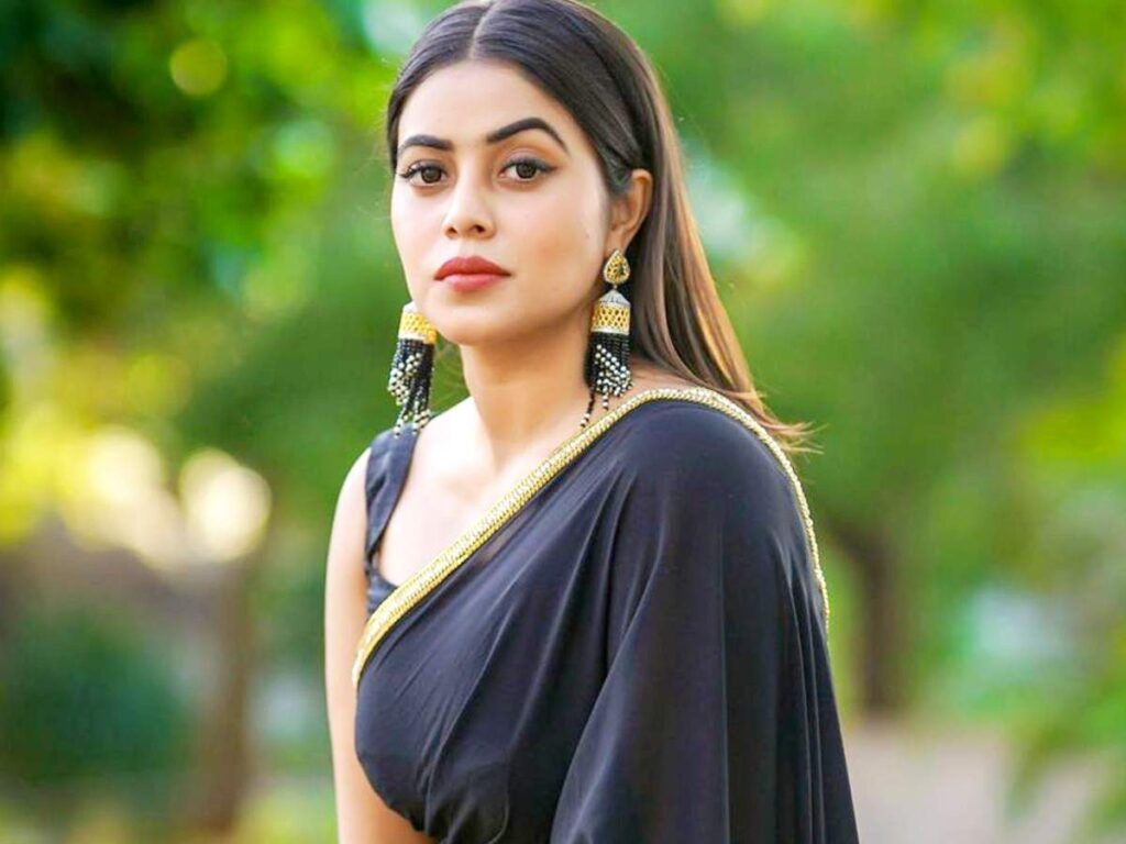 Poorna as Sasi