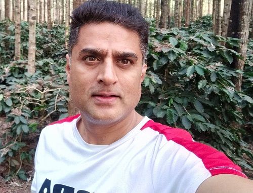 Prashanth Sambargi Biography, Height, Age, TV Serials, Wife, Family, Salary, Net Worth, Awards, Photos, Facts & More