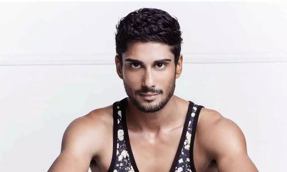 Prateik Babbar as Arjun Naik