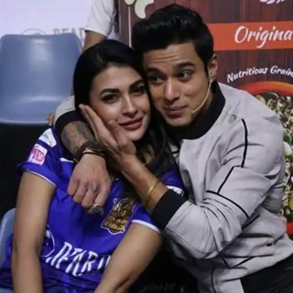 Pratik Sehajpal With Pavitra Punia