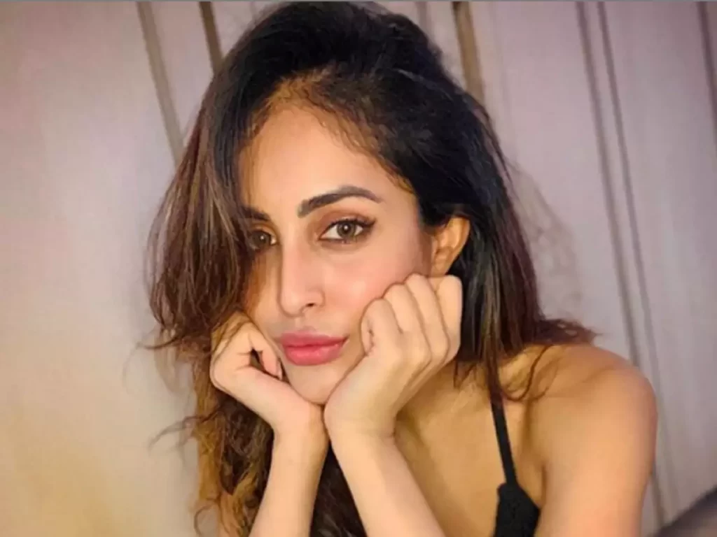 Priya Banerjee as Ishita Shetty