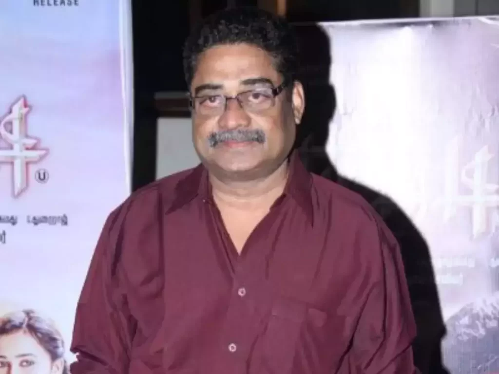 R. N. R. Manohar as Inspector Kodilingam