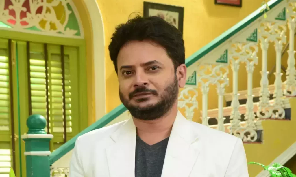 Rahul Banerjee as Inspector Monojit Halder