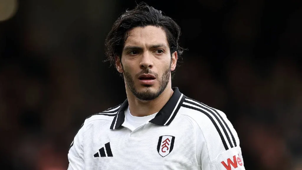 Raúl Jiménez Biography, Height, Weight, Age, Stats, Wife, Salary, Net Worth & More