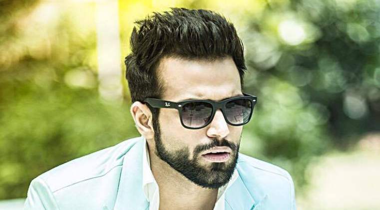 Rithvik Dhanjani as Abhay Angre