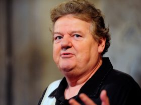 Robbie Coltrane Biography Height Weight Age Movies Wife Family Salary Net Worth Facts More