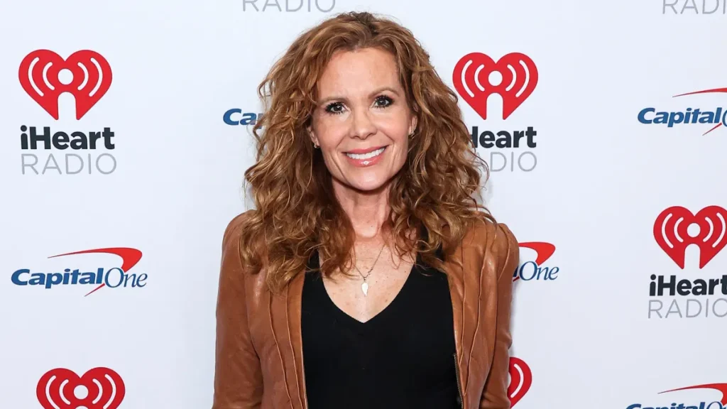 Robyn Lively Biography, Height, Weight, Age, Movies, Husband, Family, Salary, Net Worth, Facts & More