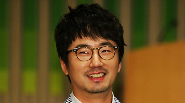 Ryu Seung-soo as Kwon Yong-gook