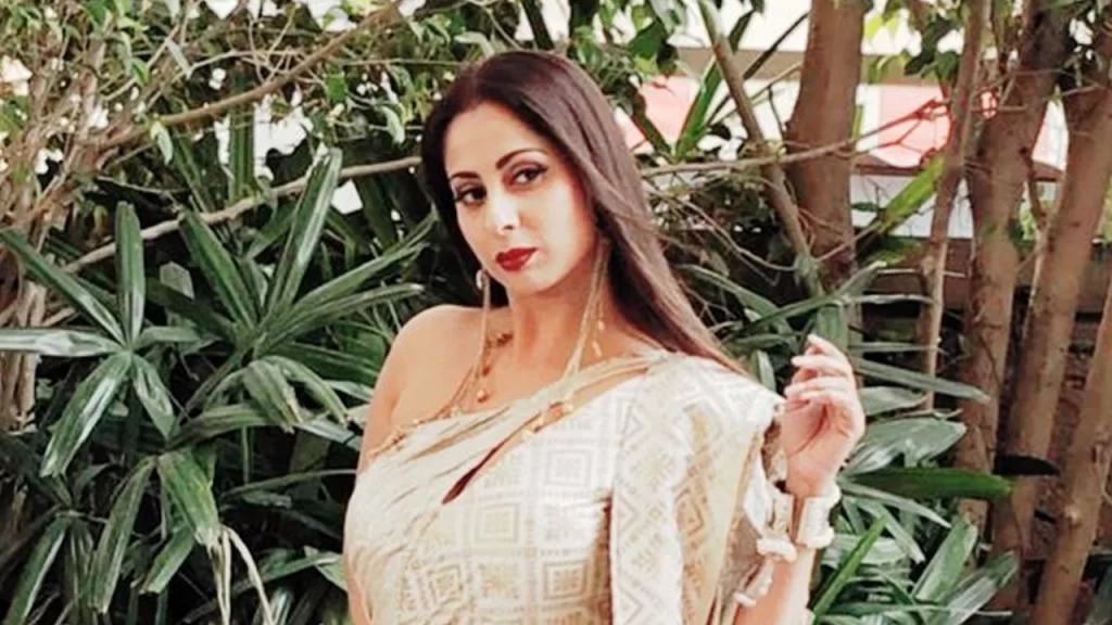 Sangeeta Ghosh as Durga
