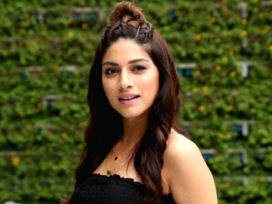 Sapna Pabbi as Alisha