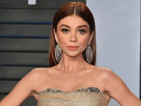 Sarah Hyland Biography Height Weight Age Movies Husband Family Salary Net Worth Facts More