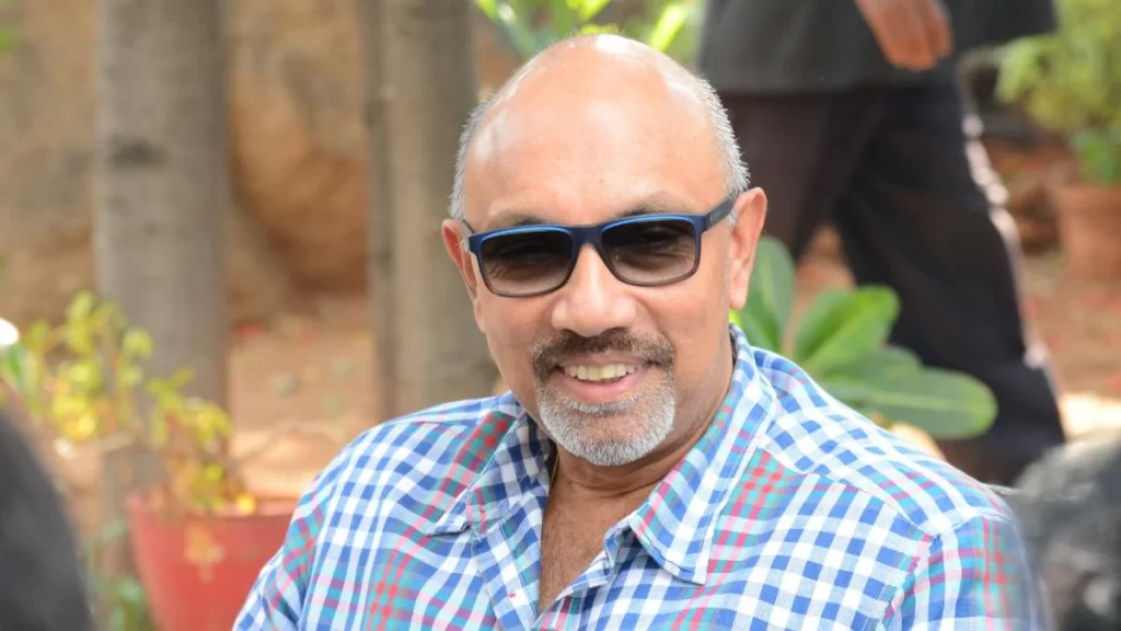  Sathyaraj as Karikala Kattappa