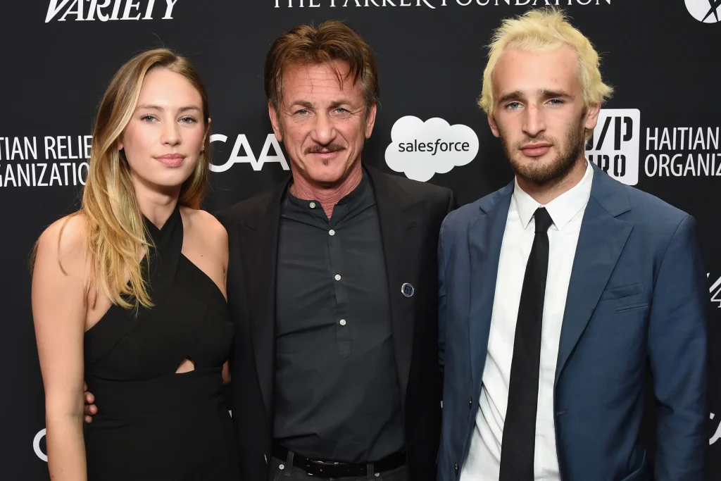Sean Penn With His Children