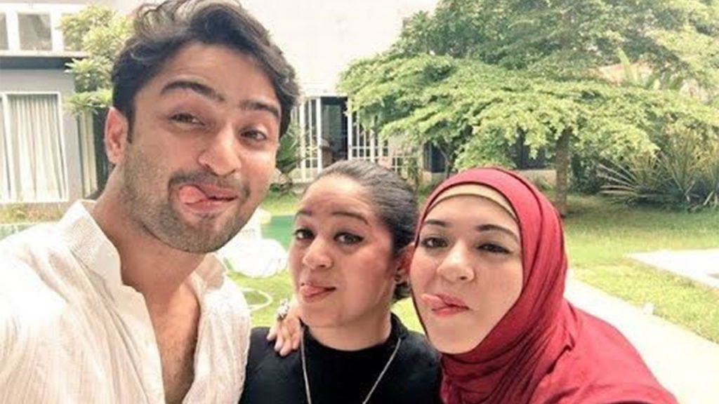 Shaheer Sheikh With His Sister