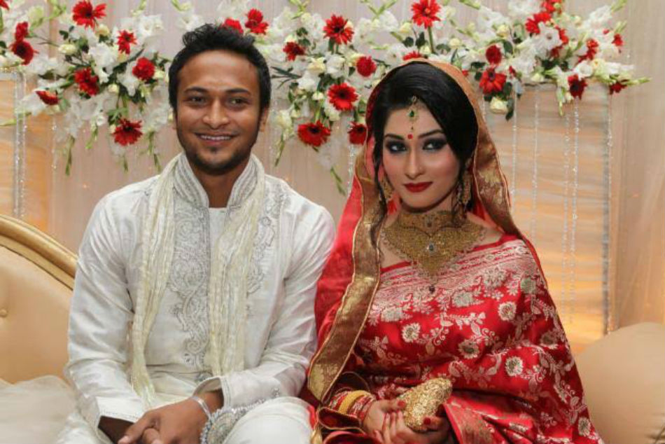 Shakib Al Hasan With Umme Ahmed Shishir