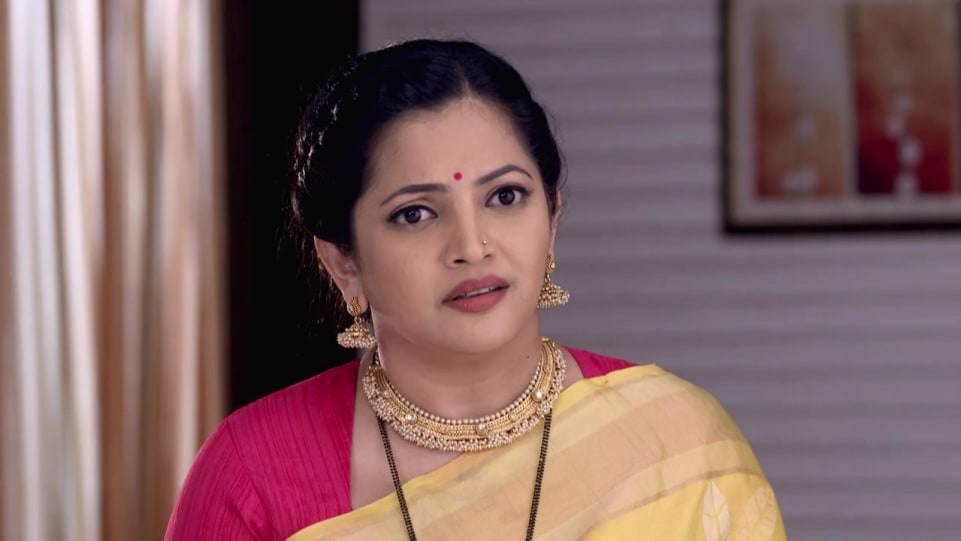 Shalmalee Tolye as Lavanya Inamdar