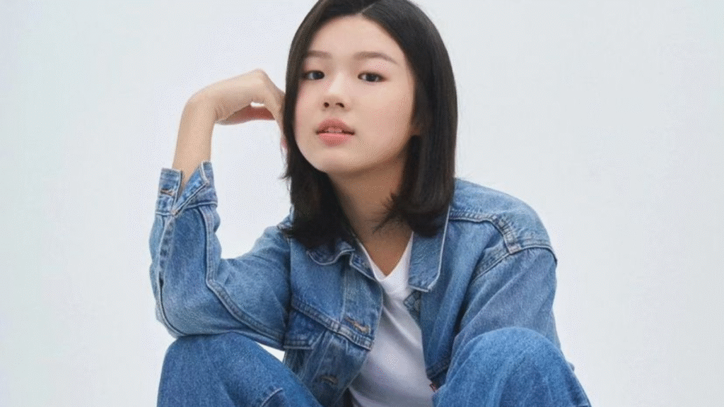 Mask Girl: Review, Story, Cast, Episodes, Release Date, Budget & More Shin Ye-seo as Kim Mi-mo