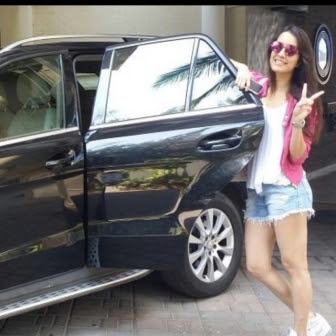 Shraddha Kapoor With Her Car 