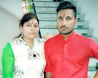 Shreevats Goswami With His Sister