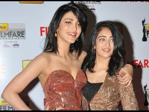 Shruti Hassan With Her Sister