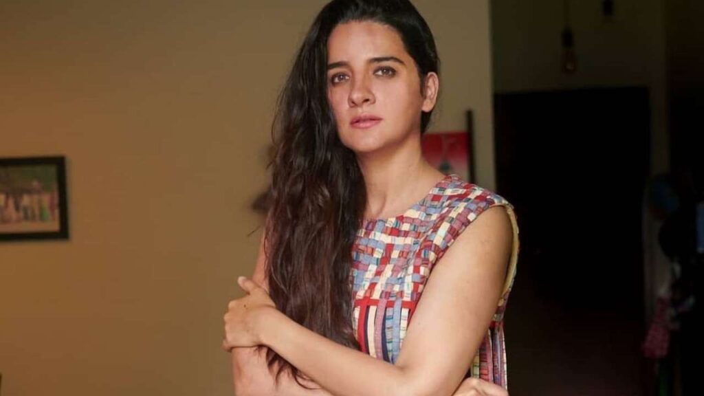 Shruti Seth as Diksha Shah