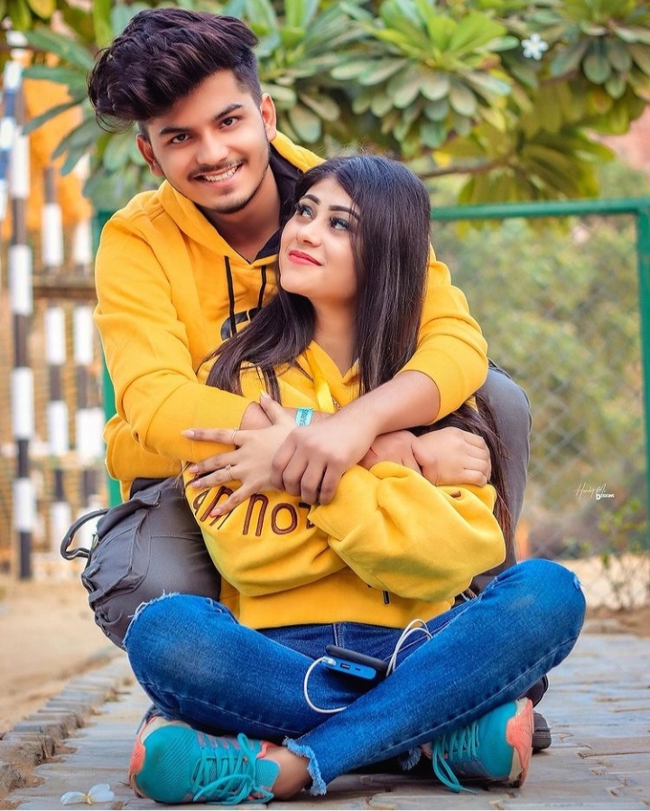 Shubham Thakur With Smriti Rajput