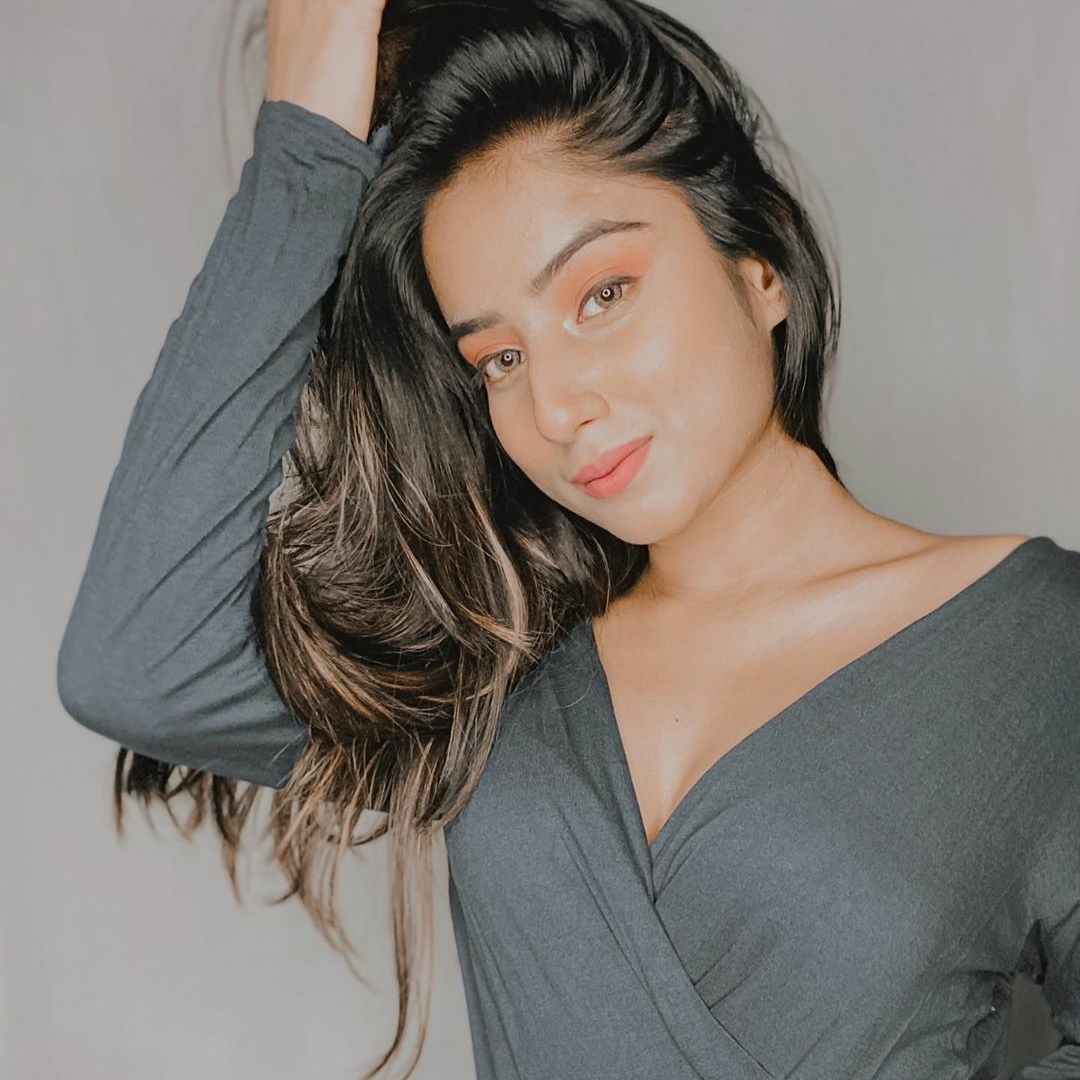 Shyrin Anicka Biography Height Weight Age Instagram Boyfriend Family Affairs Salary Net Worth Photos Facts More