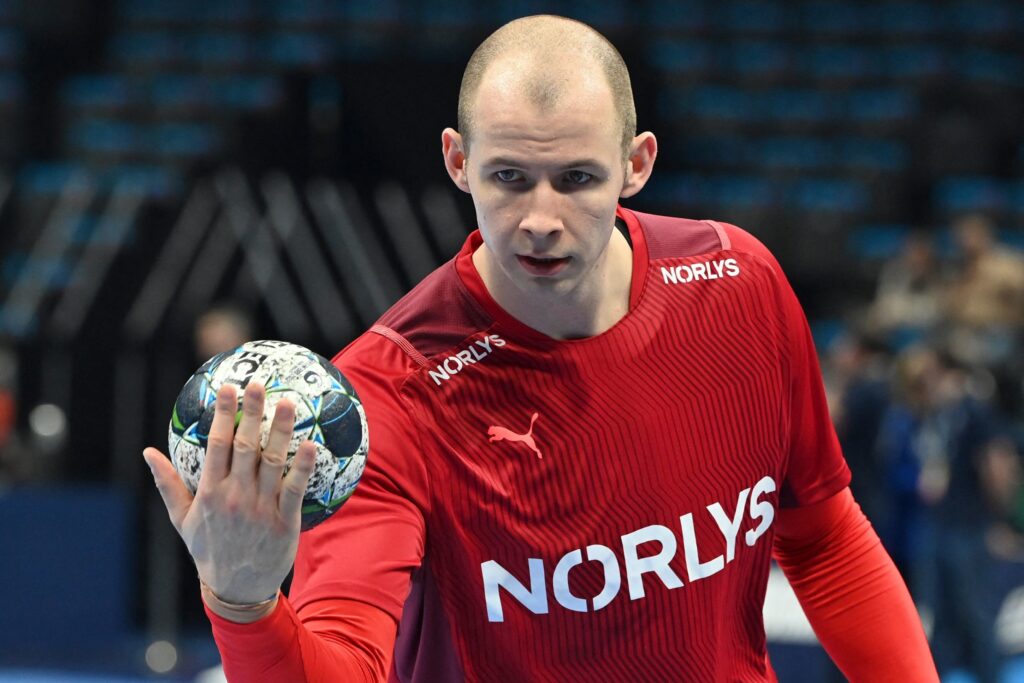 Simon Hald Biography, Height, Weight, Age, Stats, Wife, Salary, Net Worth & More