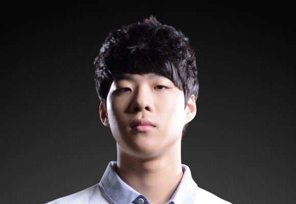 Smeb Biography Height Weight Age Stats Wife Salary Net Worth More