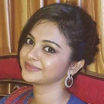 Solanki Roy Biography Height Age TV Serials Husband Family Salary Net Worth Awards Photos Facts More1