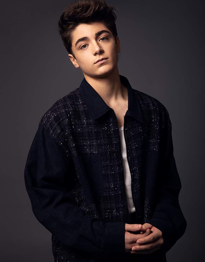 Asher Angel Biography, Height, Weight, Age, Movies, Wife, Family, Salary, Net Worth, Facts & More