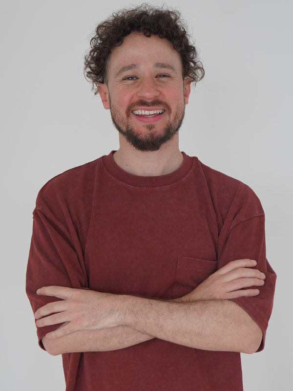 Luisito Comunica Biography, Height, Weight, Age, Movies, Wife, Family, Salary, Net Worth, Facts & More Some Lesser Known Facts About Luisito Comunica