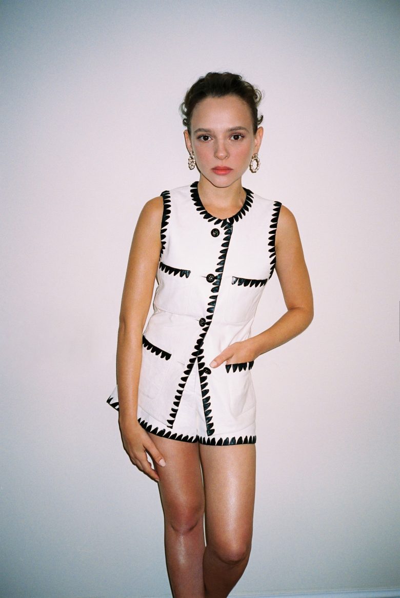 Shira Haas Biography, Height, Weight, Age, Movies, Husband, Family, Salary, Net Worth, Facts