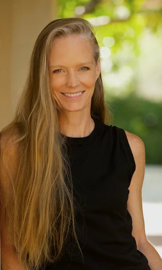 Some Lesser Known Facts About Suzy Amis Cameron