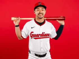 Steven Kwan Biography Height Weight Age Stats Wife Salary Net Worth More