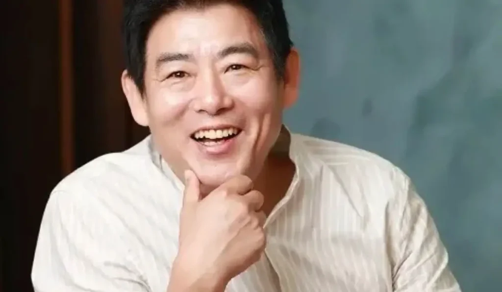 Hwarang: The Poet Warrior Youth: Review, Story, Cast, Episodes, Release Date, Budget & More Sung Dong-il as Lord Kim Wi-hwa