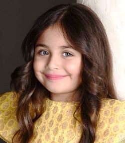 Suzi Khan as Sultan & Aarfa's daughter