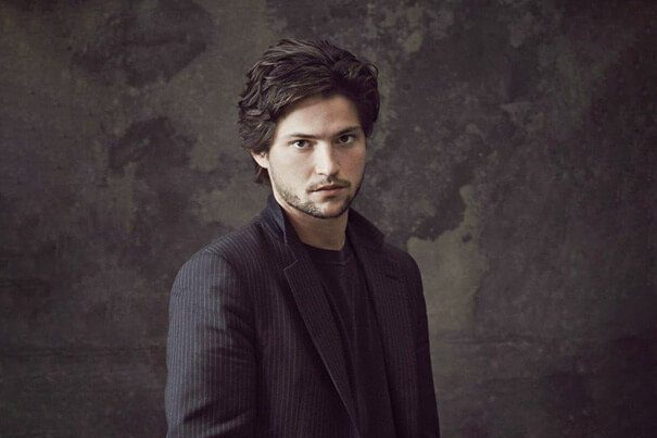 The 100: Review, Story, Cast, Episodes, Release Date, Budget & More Thomas McDonell as Finn Collins