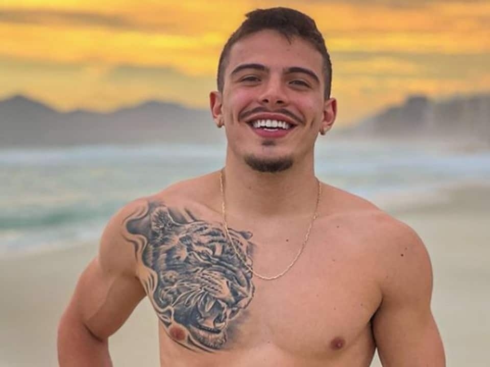 Carrossel: Review, Story, Cast, Episodes, Release Date, Budget & More Thomaz Costa as Daniel Zapata