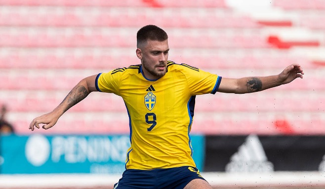 Tim Prica Biography, Height, Weight, Age, Stats, Wife, Salary, Net Worth & More