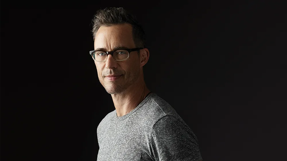 The Flash: Review, Story, Cast, Episodes, Release Date, Budget & More Tom Cavanagh as Eobard Thawne / Reverse-Flash